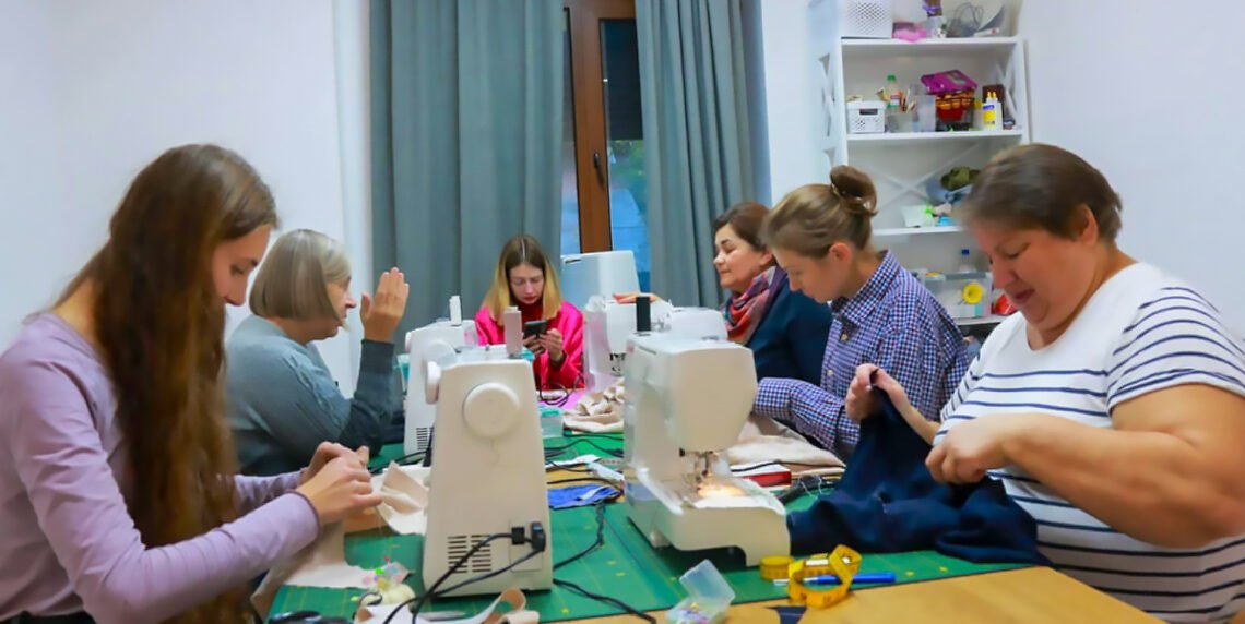 У творчій майстерні триває робота